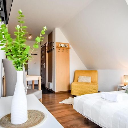 Aparteo Apartament Stojakowka コシチェリスコ エクステリア 写真