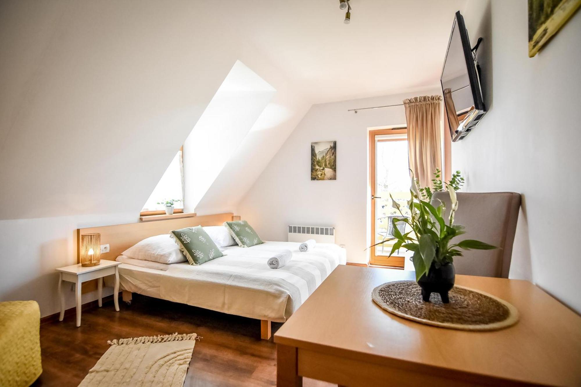Aparteo Apartament Stojakowka コシチェリスコ エクステリア 写真