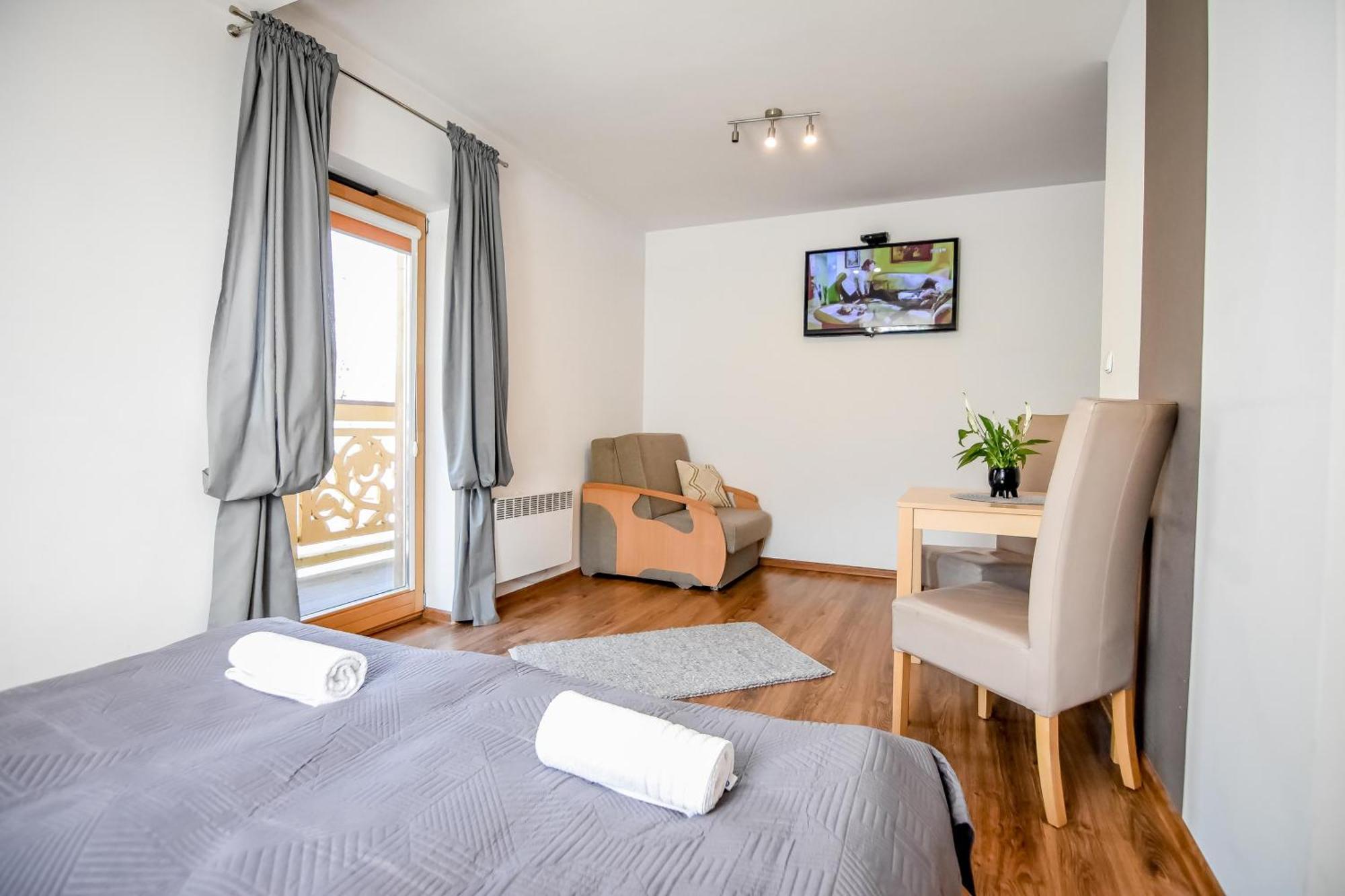 Aparteo Apartament Stojakowka コシチェリスコ エクステリア 写真