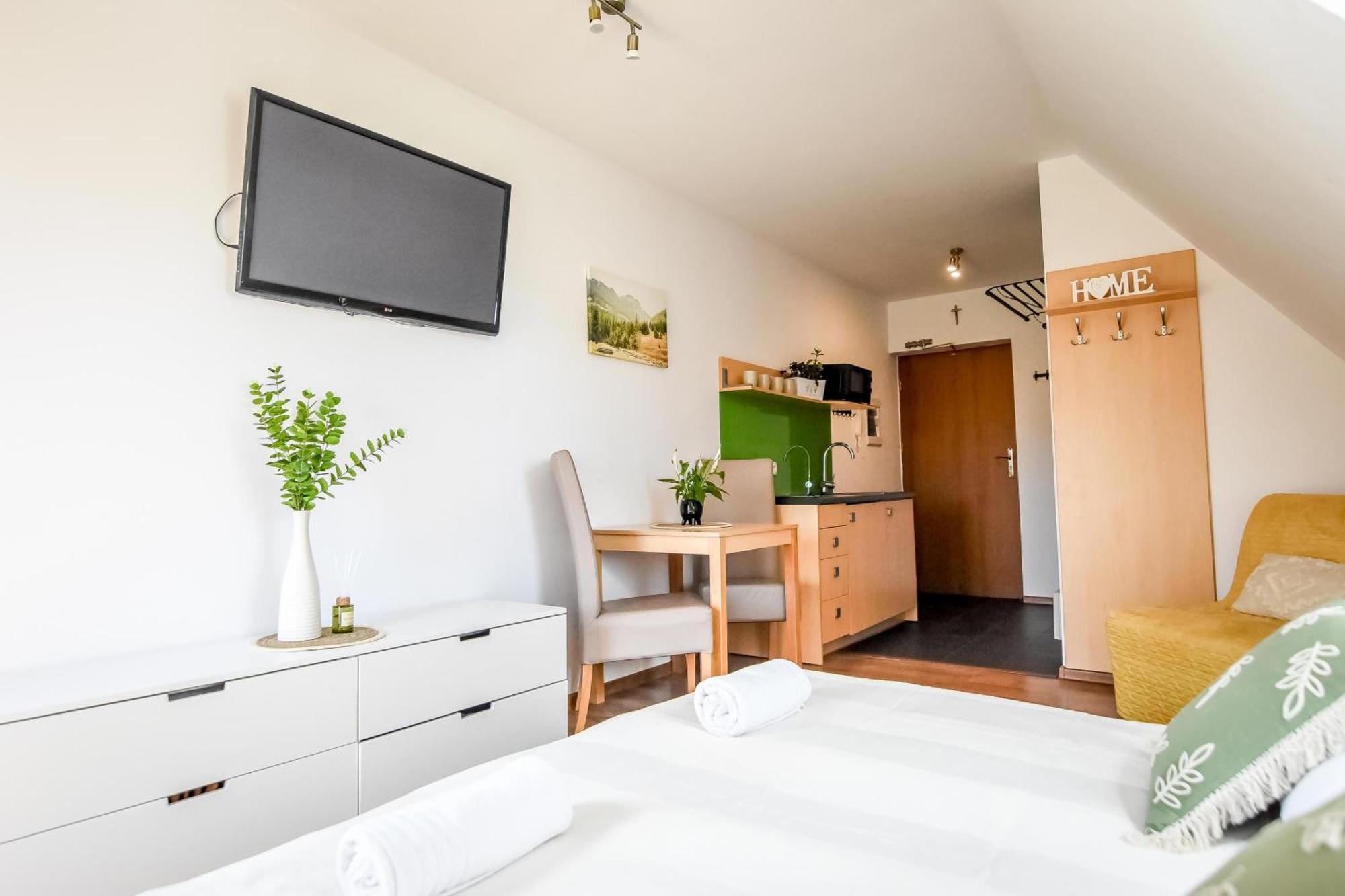 Aparteo Apartament Stojakowka コシチェリスコ エクステリア 写真