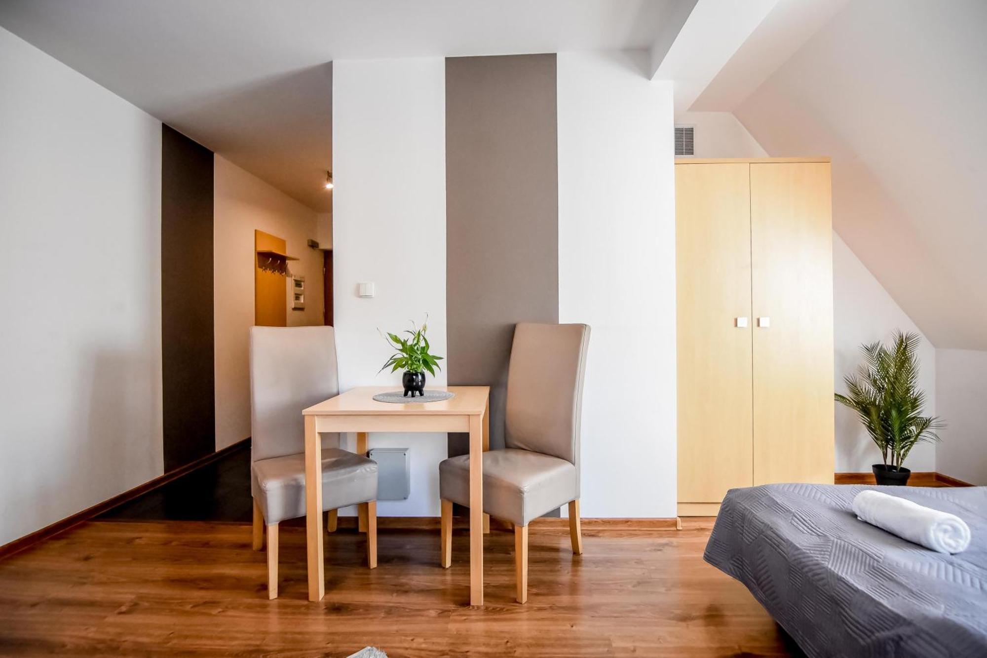 Aparteo Apartament Stojakowka コシチェリスコ エクステリア 写真